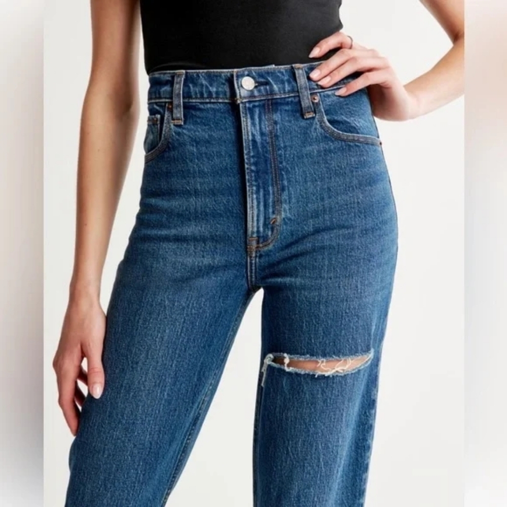 Abercrombie & Fitch The ‘90s Straight Ultra High Rise Jean Dark Wash 27/4 Short